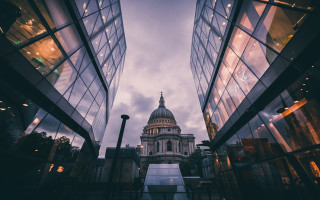 Behind the scenes: filming St Paul&#39;s Cathedral in London